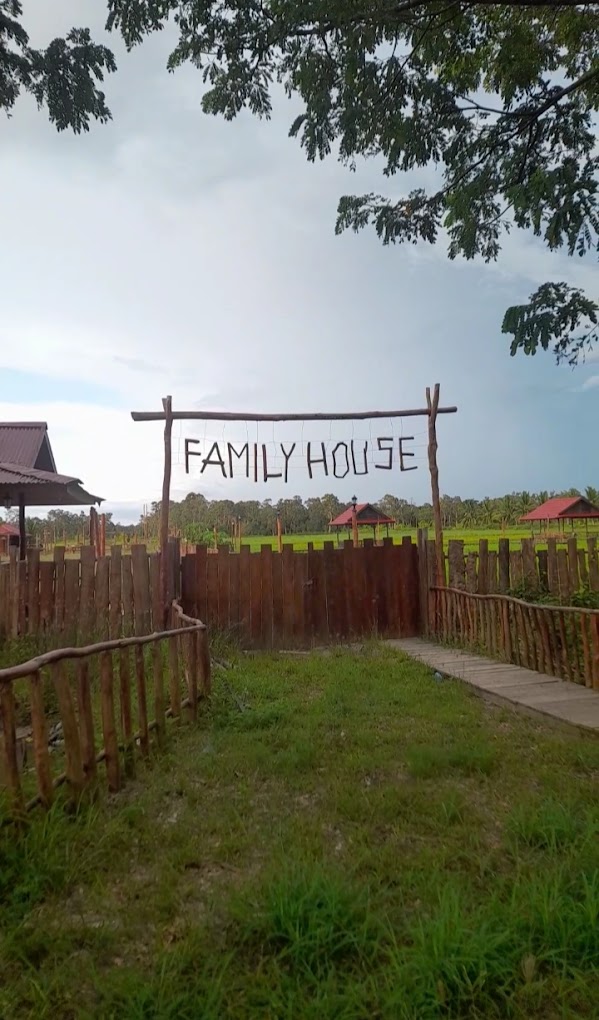 FAMILY HOUSE